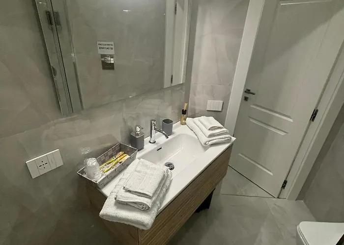 Vincenz Πανσιόν Νάπολη